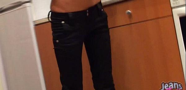  Emo tomboy teen taking off her skinny jeans